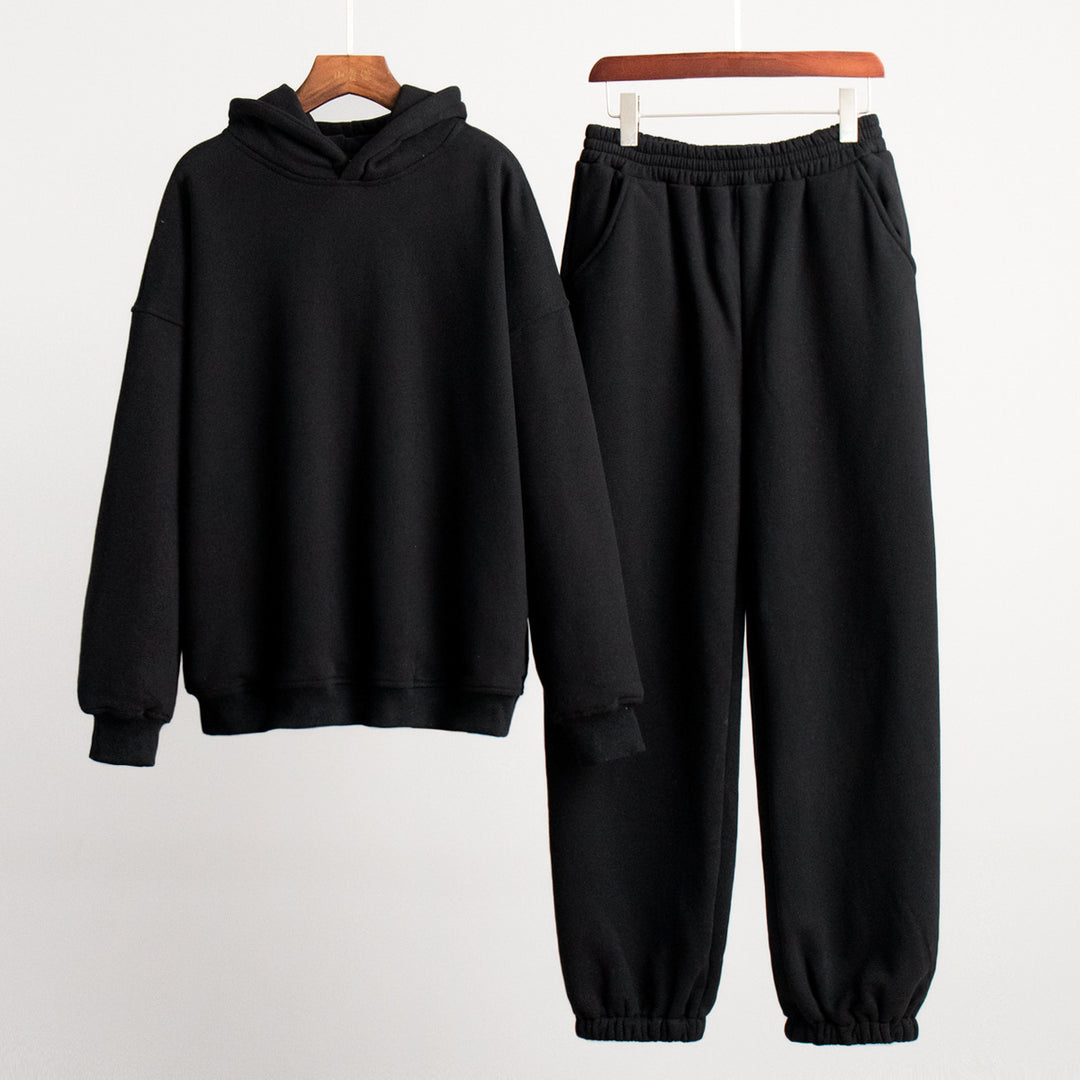Women sweatshirt jumpsuit and cozy jogging pants Lune London