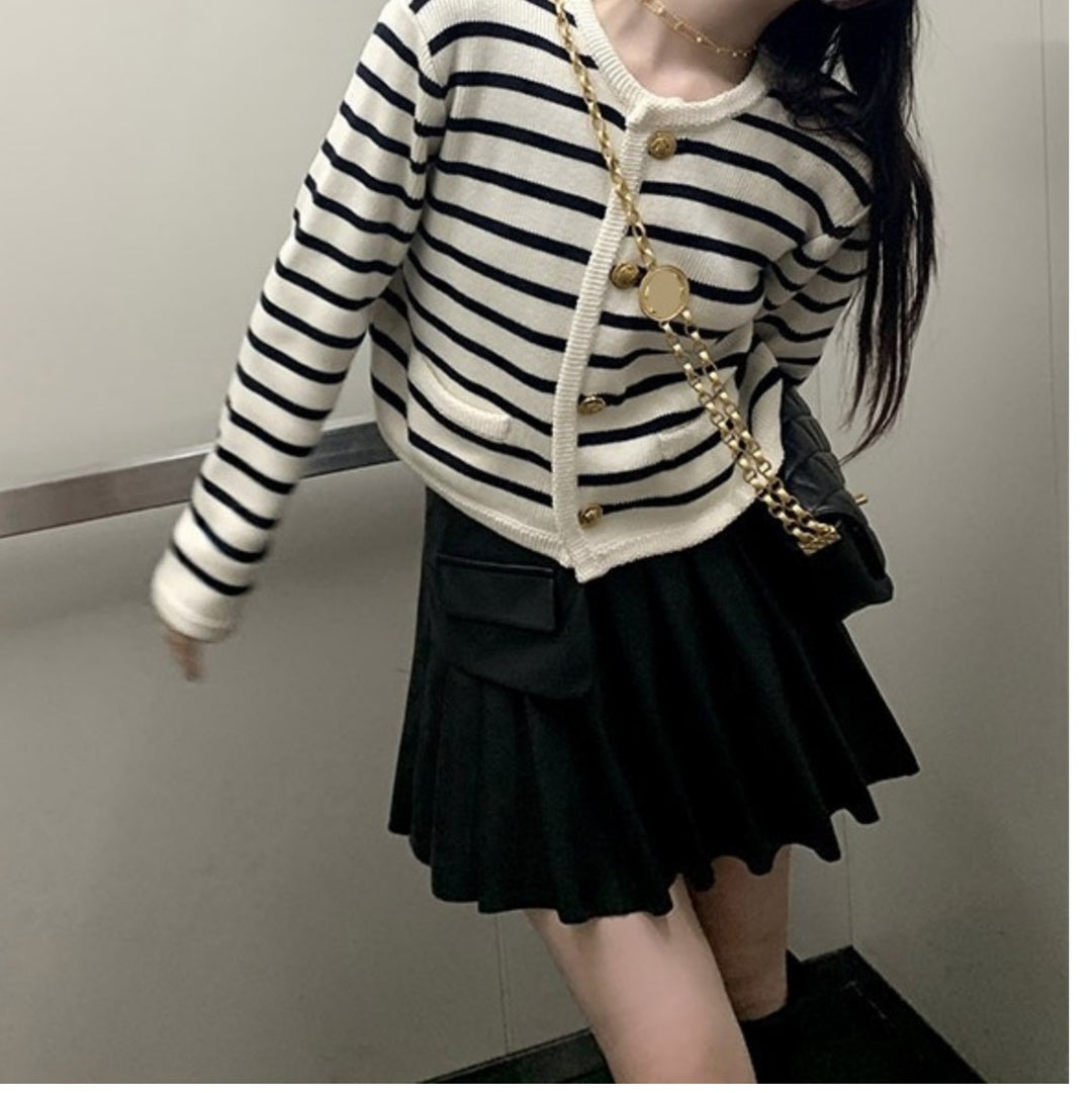 Chic striped jacket for women with golden buttons and large pockets Lune London