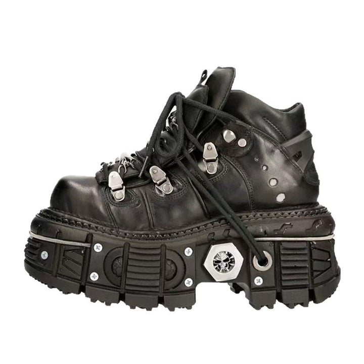 Women Stable High-Top Boots with Robust Rubber Sole Lune London