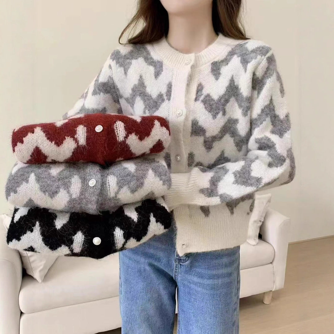 Women's knit jacket with a modern zigzag pattern and decorative buttons Lune London