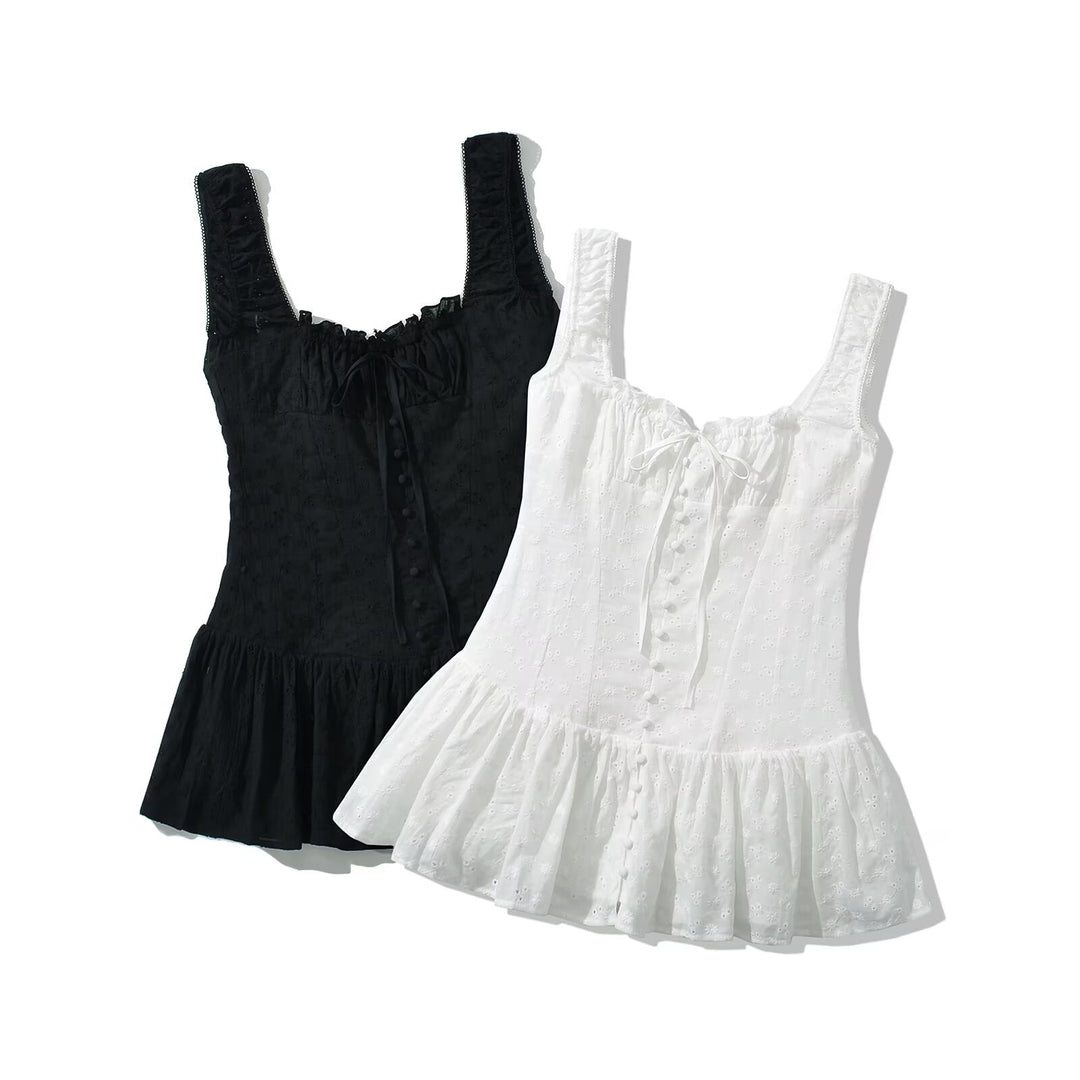 Casual ruffled blouse for women with delicate embroidery Lune London