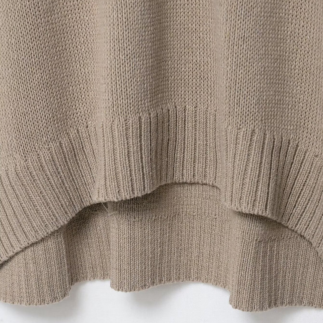 Trendy knit sweater for women with a relaxed fit and wide hem Lune London