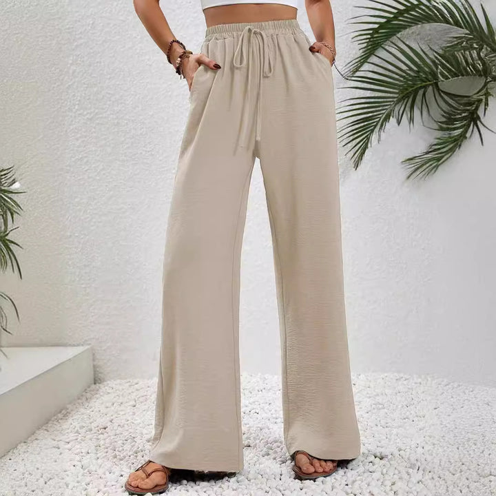 Wide leisure pants for women with elastic waistband and practical pockets Lune London
