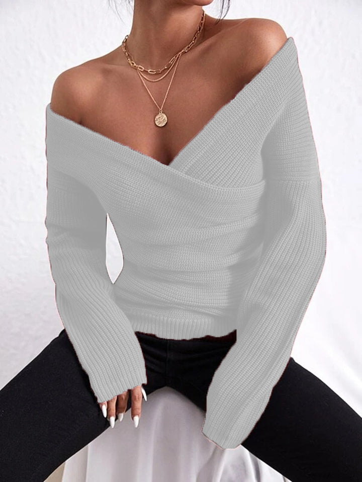 Casual wrap sweater for women with a deep V-neck and a relaxed fit Lune Londonl