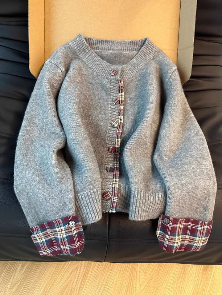 Women's Knit Jacket with Contrasting Collar and Decorative Buttons Lune London