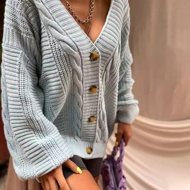 Gilet pour femmes avec profond col en V et grands boutons Chic & Stil