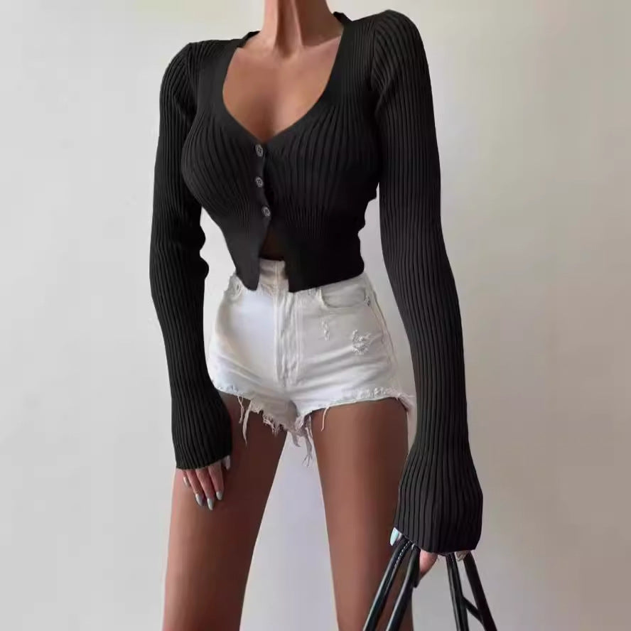 Knit cardigan for women with deep V-neck and button closure Lune London