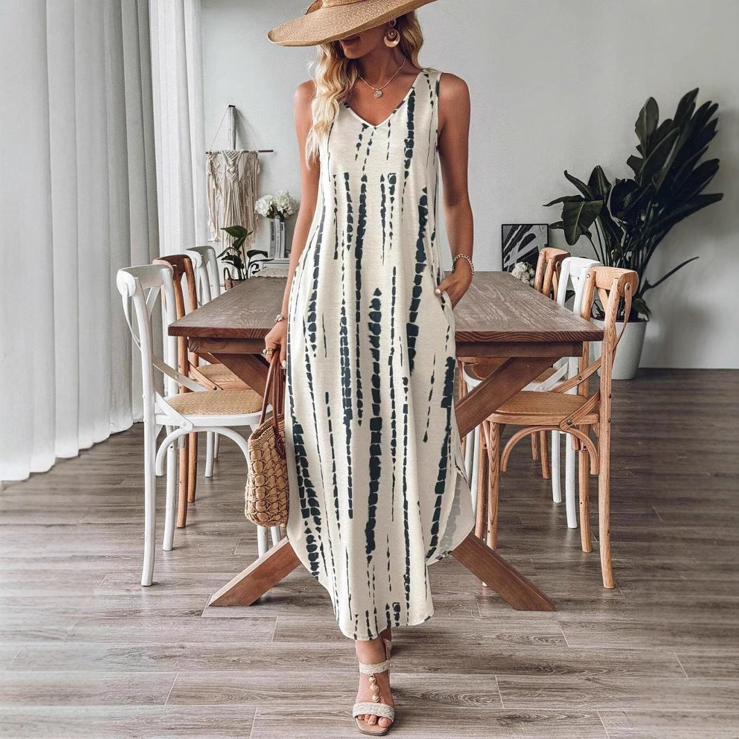 Sleeveless maxi dress with V-neck for women with pockets Lune London