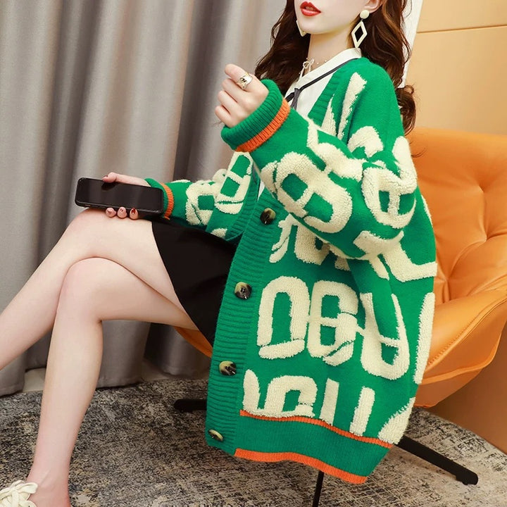 Ladies casual cardigan with large logo pattern and button closure Lune London