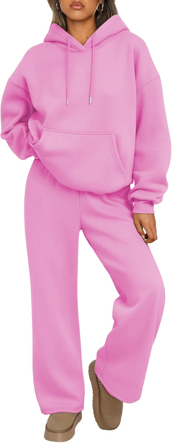 Luxurious hoodie for women with a loose fit and comfortable jogger pants Lune London