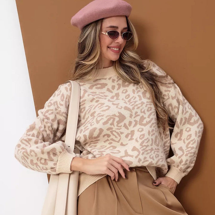 Pull en maille épaisse pour femmes avec un design léopard sauvage et coupe décontractée Chic & Stil