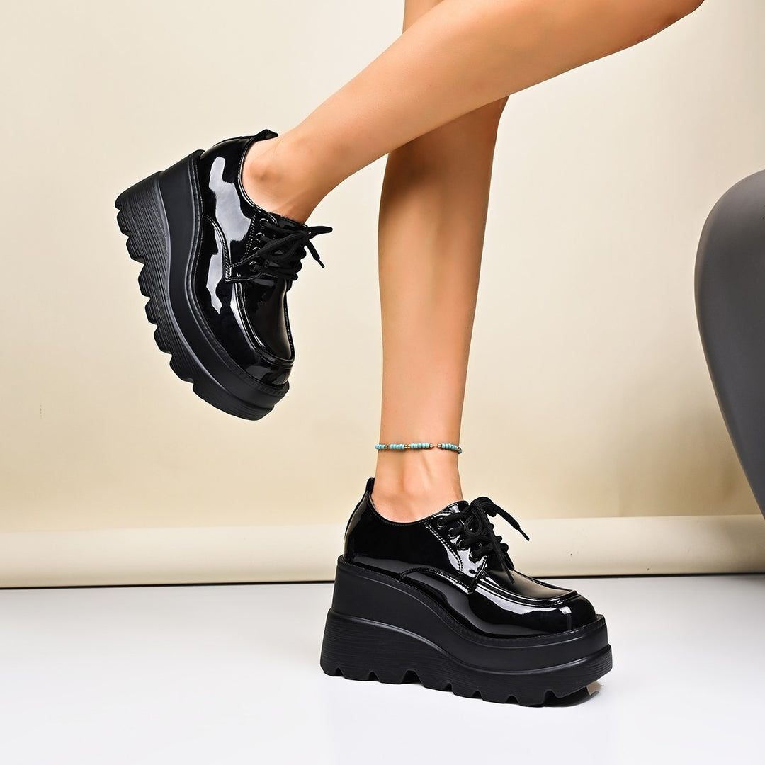 Lace-up platform shoes for ladies with shiny upper and non-slip sole Lune London