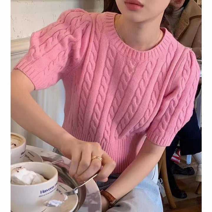 Knitted sweater for women with voluminous sleeves and cable knit pattern Lune London