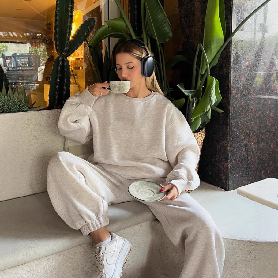 Lune London oversized casual sweatshirt and jogging set for women