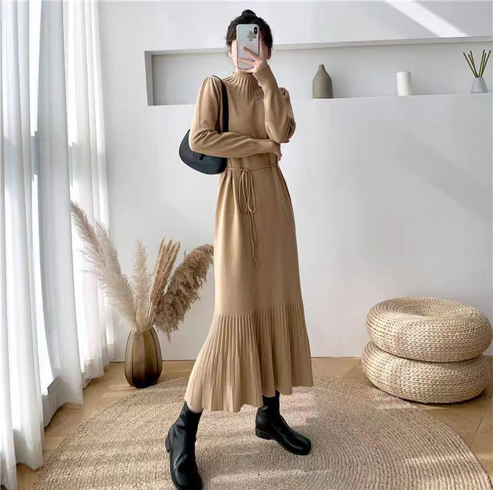 Knit dress for women with ribbed structure and waistband Lune London