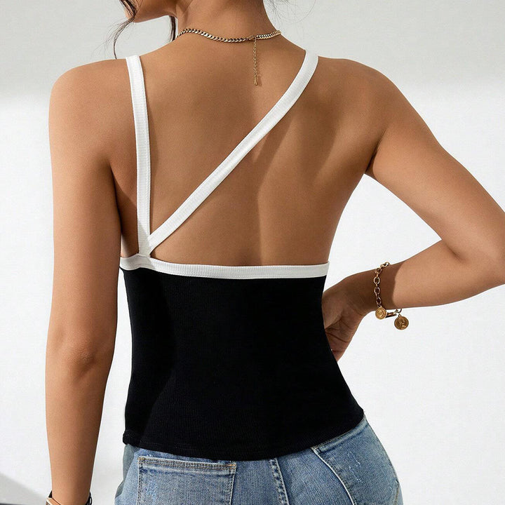Women's body with narrow spaghetti straps and an elegant contrast Chic & Stil