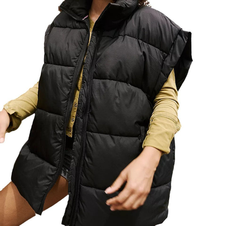 Ladies quilted gilet with high collar and practical pockets Lune London