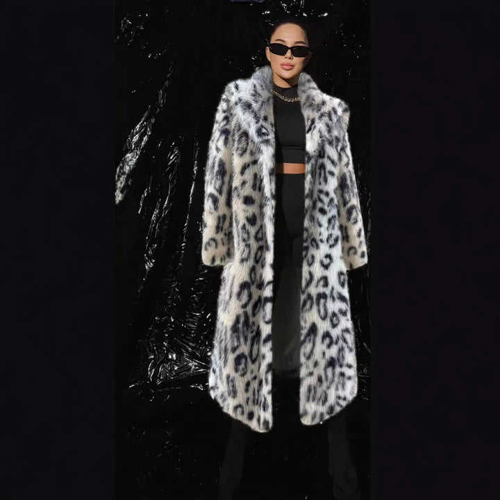 Ladies Luxurious Faux Fur Coat with Leopard Pattern Lune London