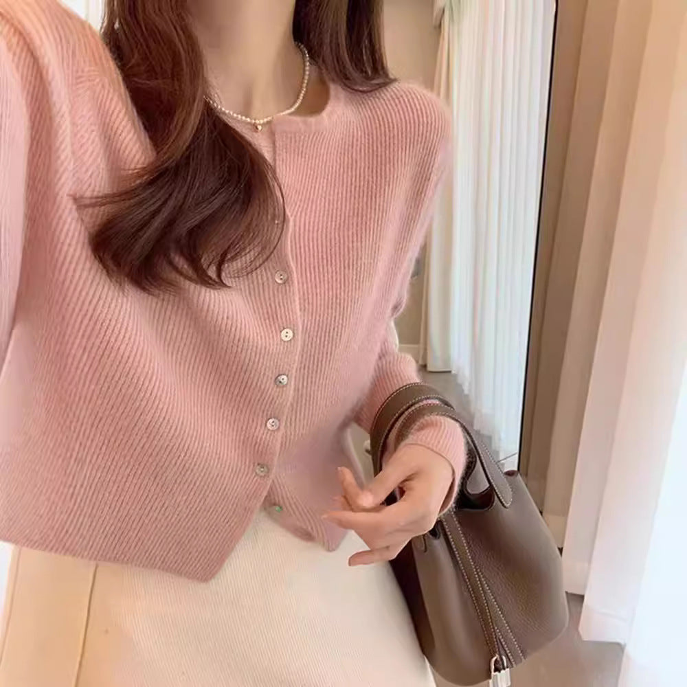 Femmes cardigan doux et confortable avec détails de boutons Chic & Stil