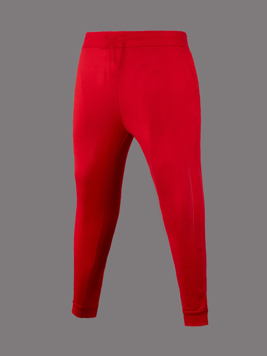 Sporty jogger pants for women with elastic waist and eye-catching logo Lune London
