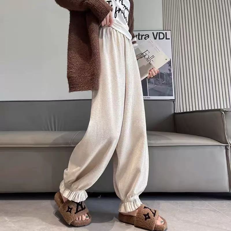 Comfortable palazzo pants for women in shiny material Lune London
