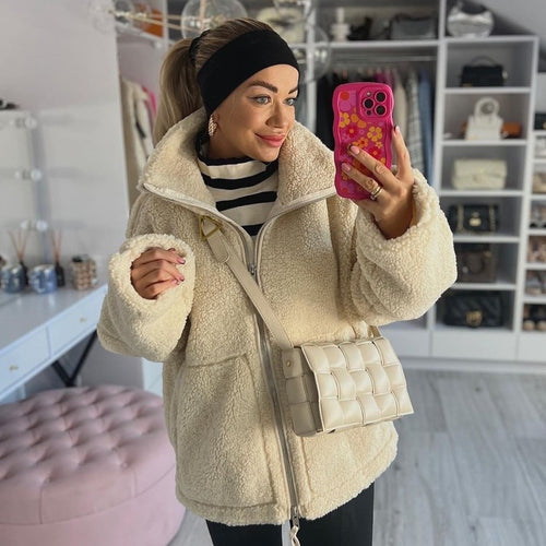 Comfortable fleece jacket for women with a high collar and practical pockets Lune London
