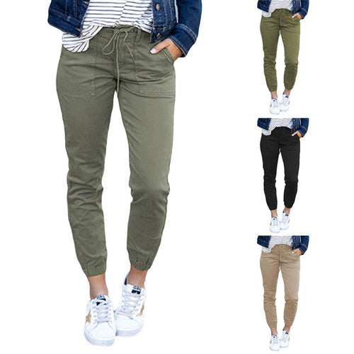 Comfortable cargo pants for women with elastic waist and practical pockets Lune London