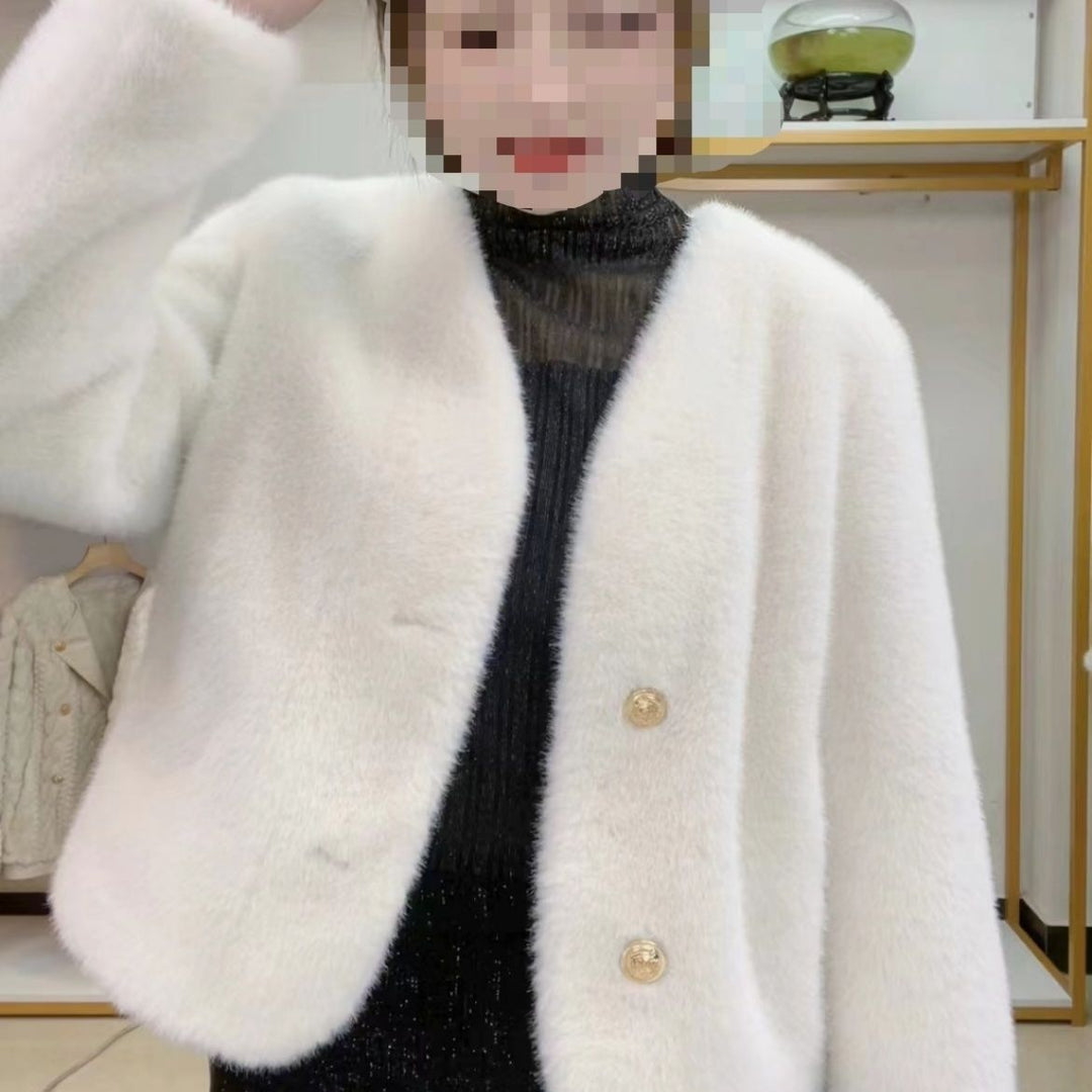 Veste courte en peluche pour femmes avec boutons élégants Chic & Stil