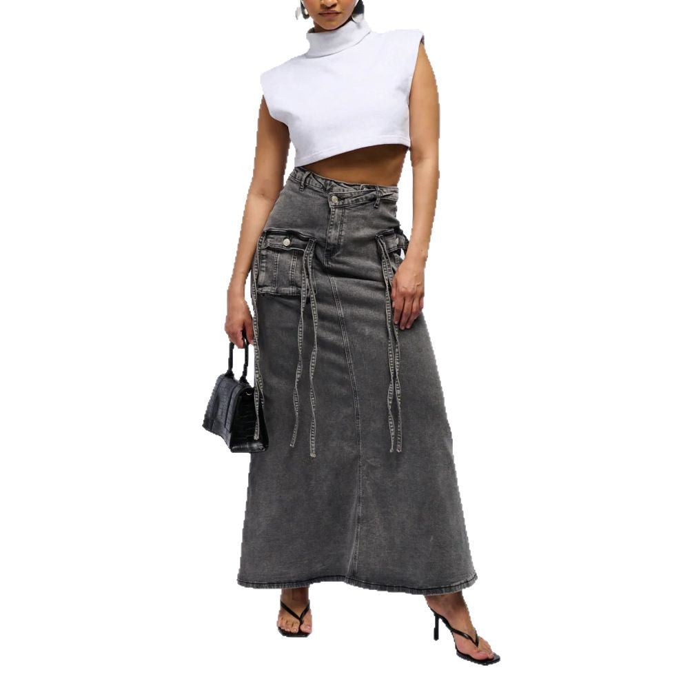 Long denim skirt for women with a high waist and practical pockets Lune London