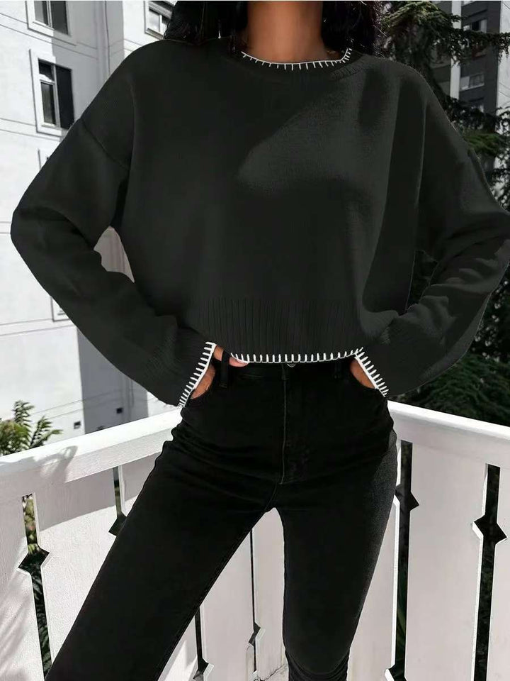 Short casual sweater for women with a fine ribbed texture and a loose fit Lune London