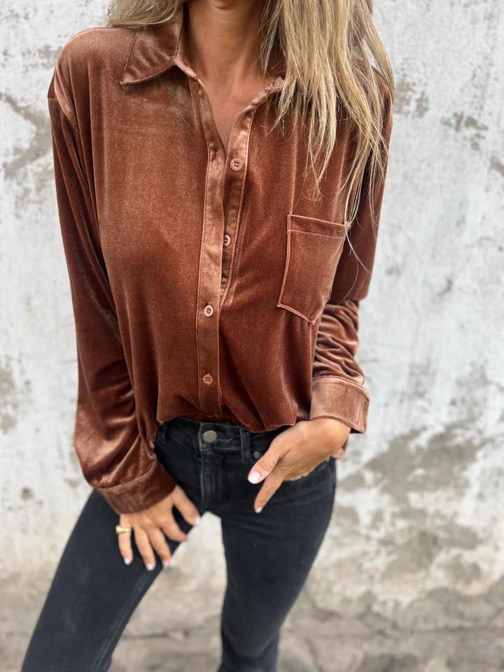 Women Elegant and Luxurious Velvet Blouse with Pockets Lune London