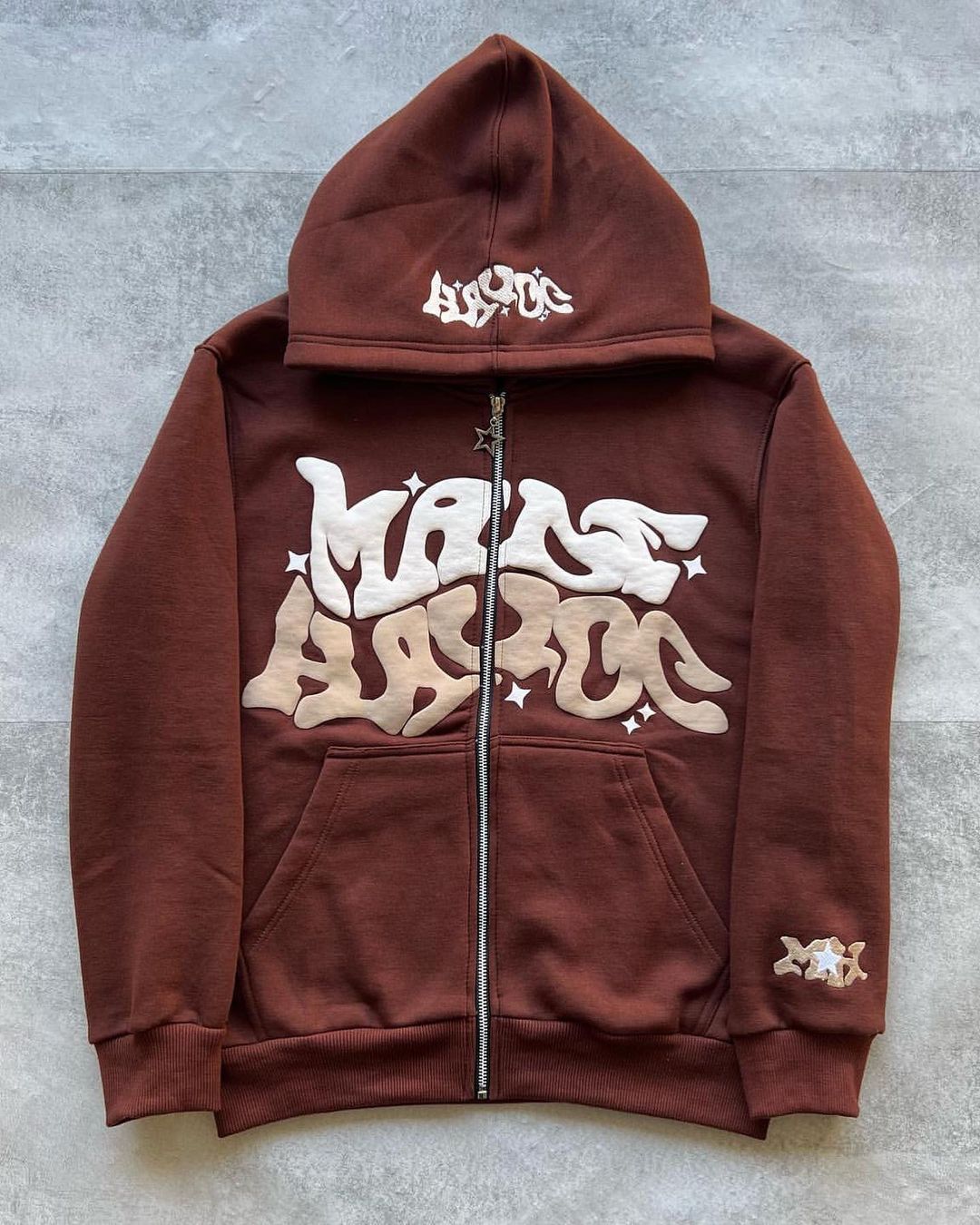 Women's hooded jacket with creative graphic design and high-quality zipper Chic & Stil