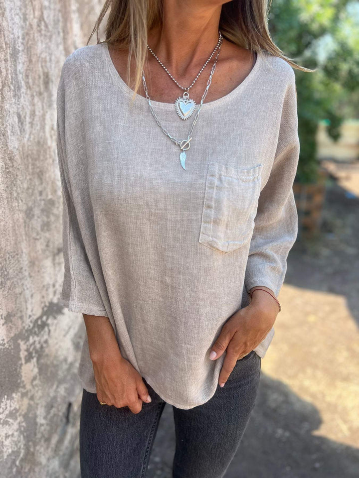 Light linen blouse for women with practical pockets and relaxed fit Lune London