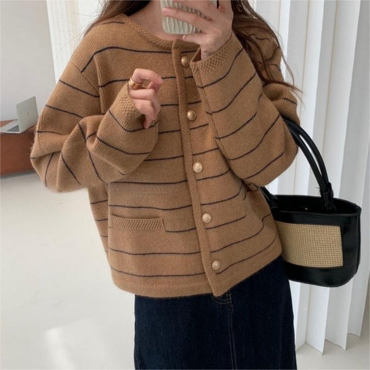 Ladies comfortable cardigan with fine stripes and practical pockets Lune London