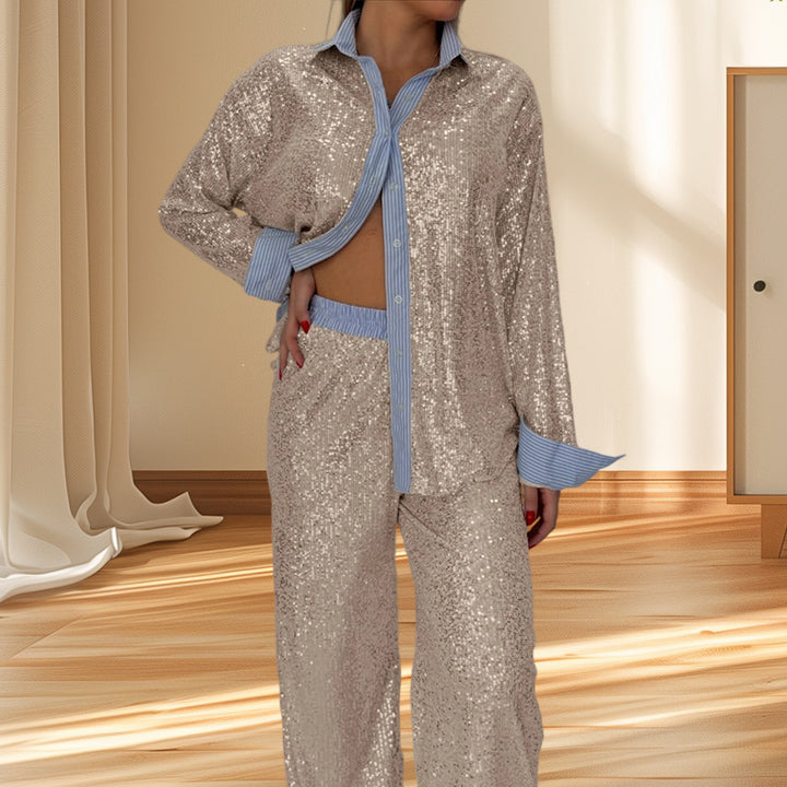 Shimmering pajama set for women made of high-quality material with shawl collar and stylish accents Lune London