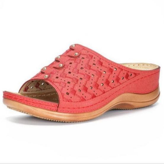 Ladies' fashion and comfortable clogs with breathable upper material Lune London
