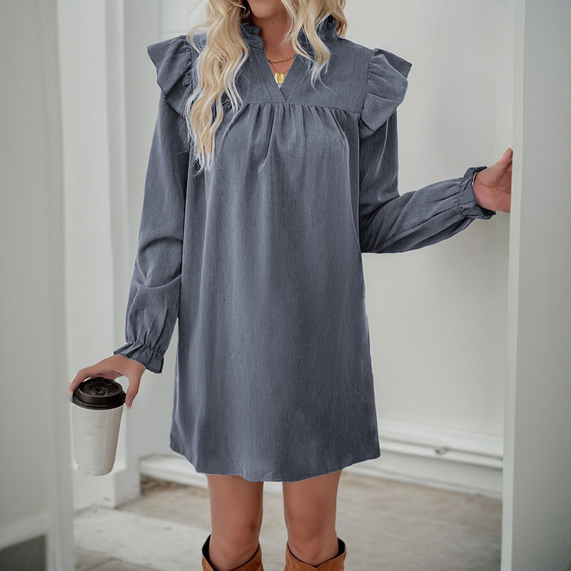 Elegant shirt dress for women with flared sleeves and a V neckline Lune London