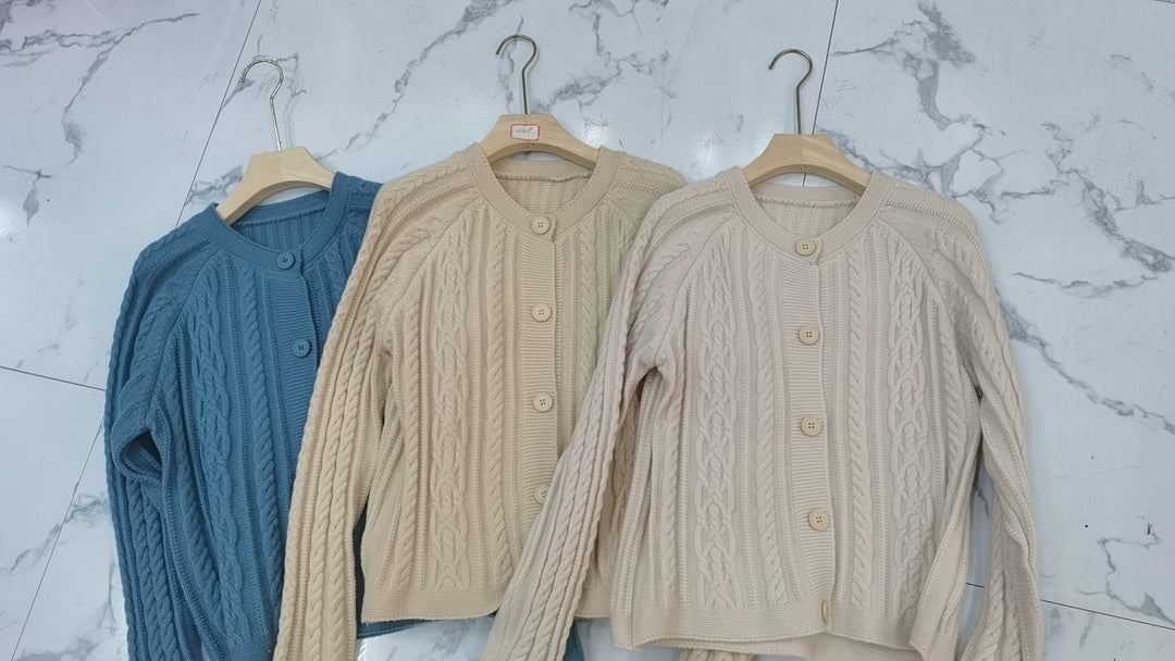 Cardigan épais en tricot pour femmes avec motif en câble et manches larges Chic & Stil