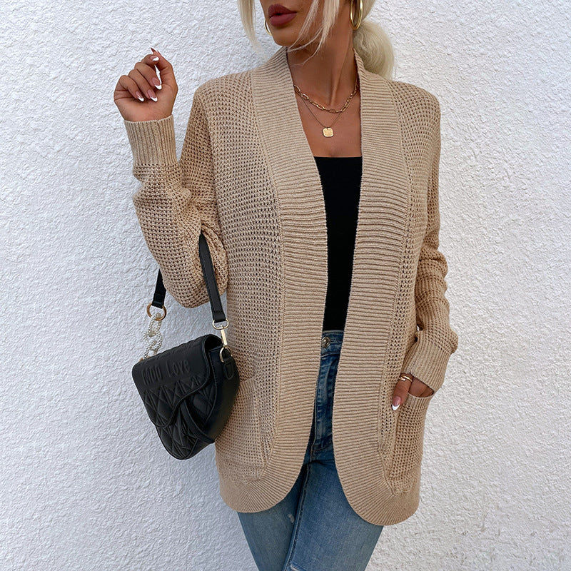 Knitted jacket for women with a relaxed fit and open pockets Lune London