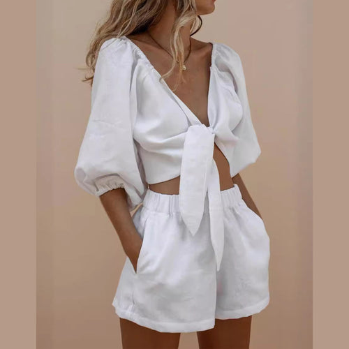 Ensemble stylé pour femmes en deux pièces avec des manches bouffantes et un nœud Chic & Stil