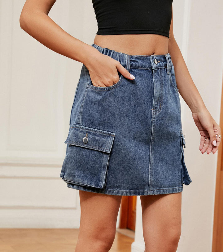 Utility skirt for women with practical pockets and elastic waistband Lune London