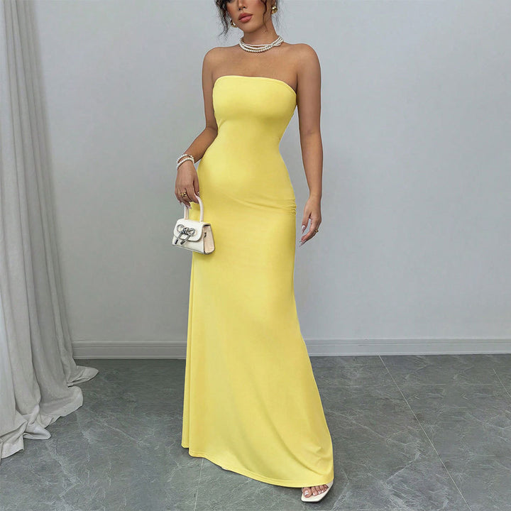 Robe maxi ajustée à enrouler pour femmes avec design décolleté et fente sexy dans le dos Chic & Stil