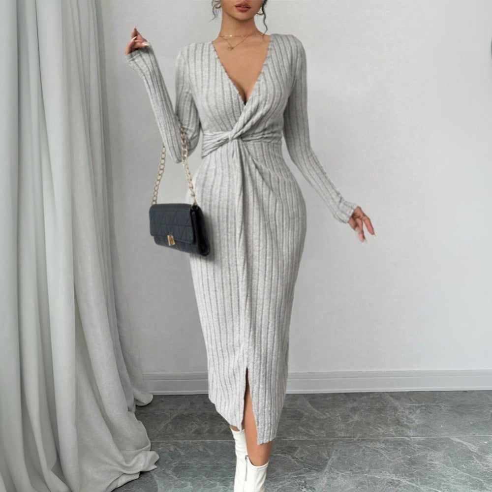 Robe midi moulante pour femme avec détail torsadé et fente sur le côté Chic & Stil