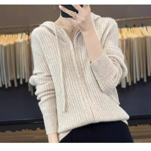 Sweater knitted for women with hood and zip Lune London
