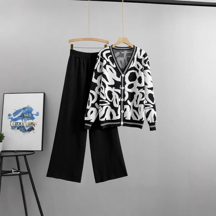 Ladies Fashion Knit Top with a Sophisticated Graphic Pattern and Casual Chic Pants and Style