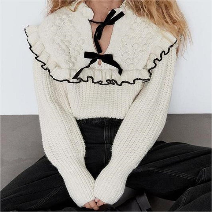 Knitted sweater for women with ruffled collar and decorative bows Lune London