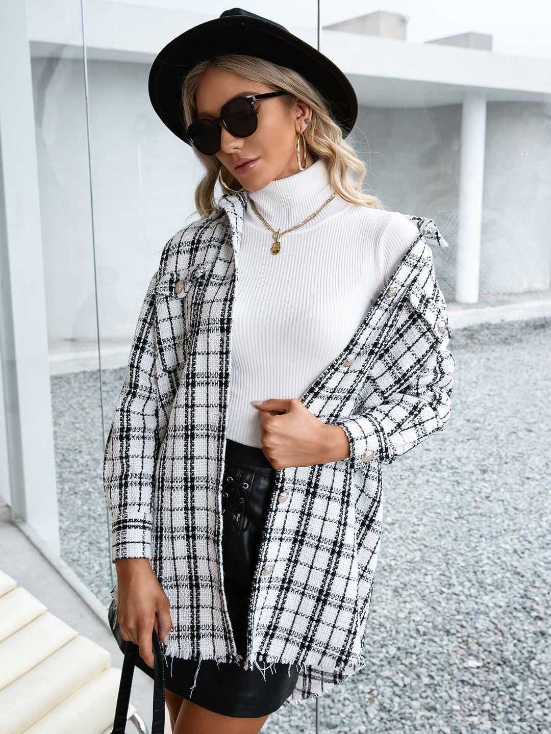 Plaid overshirt jacket for ladies with a relaxed fit and fringes Lune London