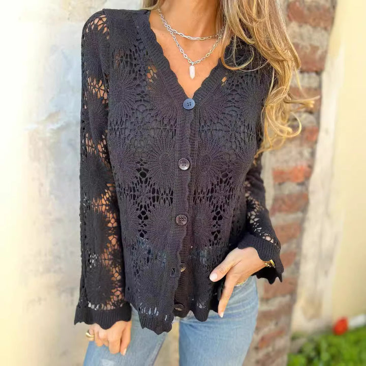 Cardigan en crochet pour femmes avec design floral et fermeture à bouton Chic & Stil