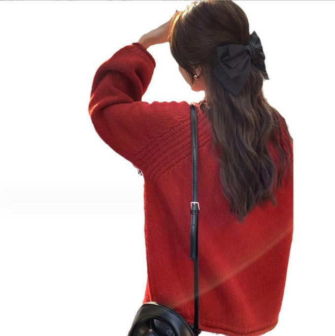 Knitted sweater for women with a relaxed silhouette and modern details Lune London