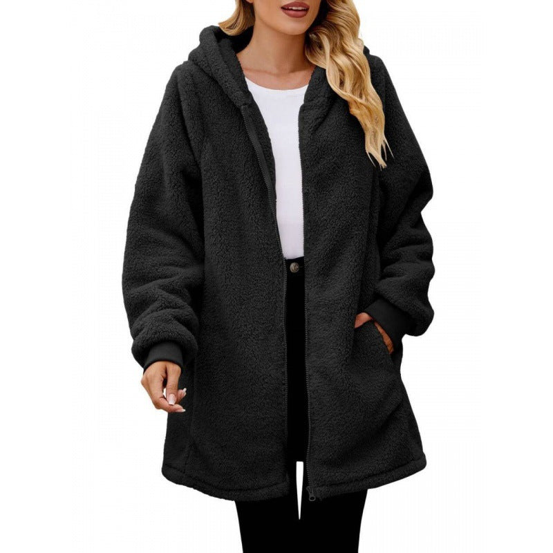 Ladies soft and comfortable fleece jacket with hood and side pockets Lune London